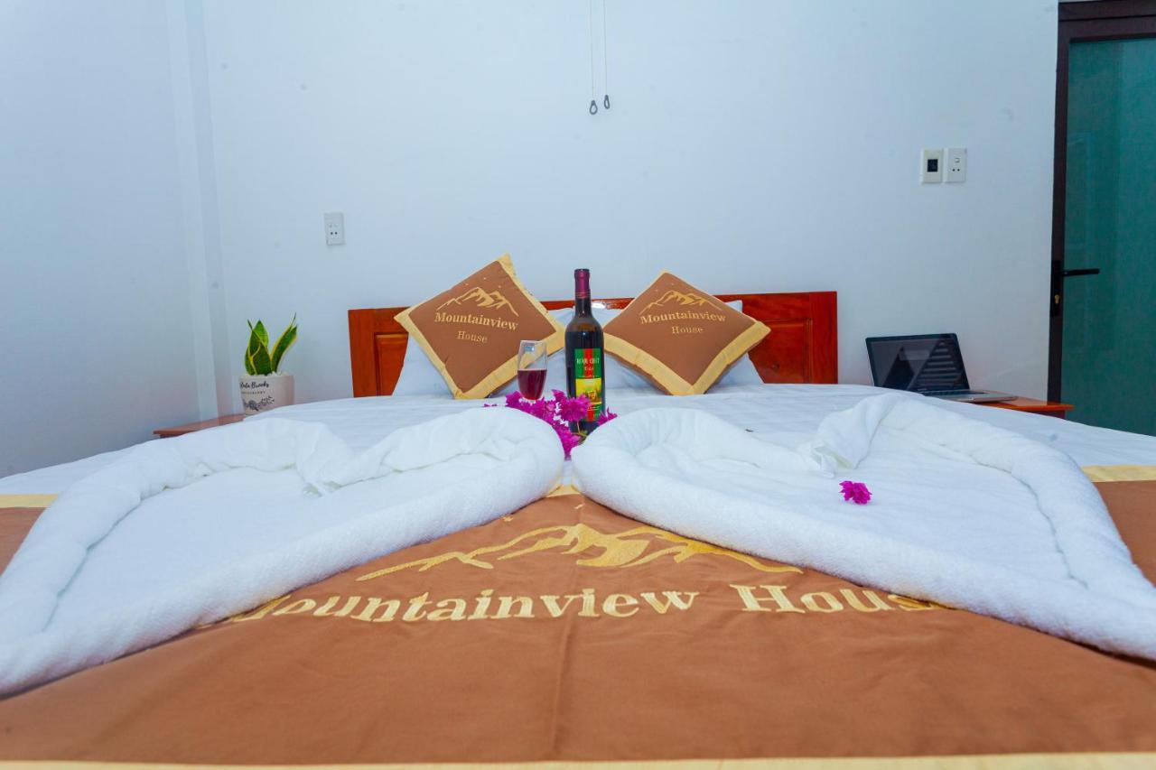 Homestay Mountain View House *