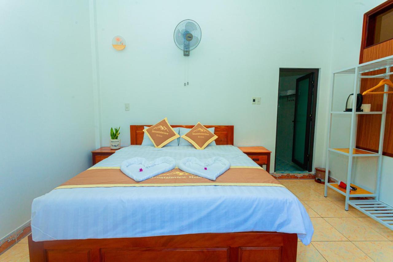 Mountain View House Phong Nha