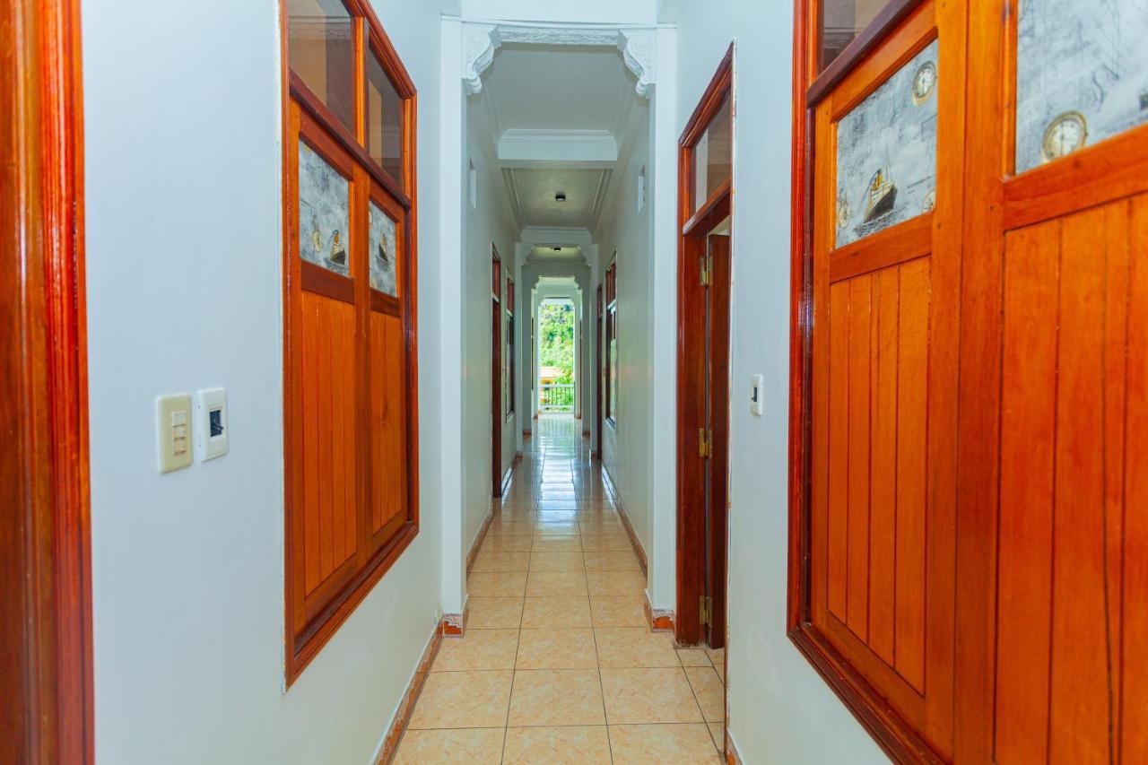 Mountain View House Phong Nha