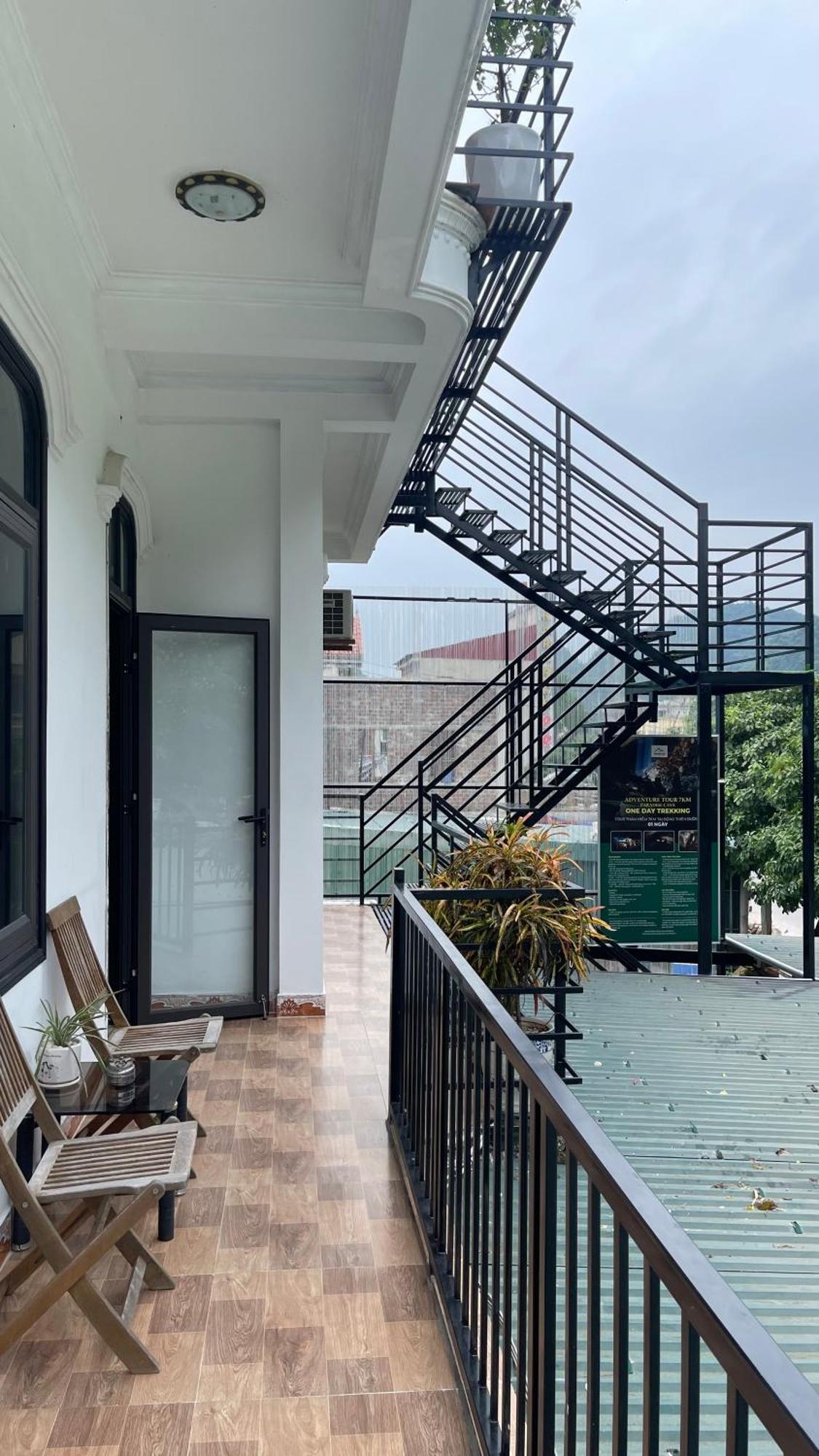Mountain View House Phong Nha